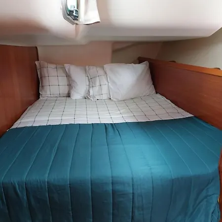 Exocet Two Hotel en barco Ponta Delgada